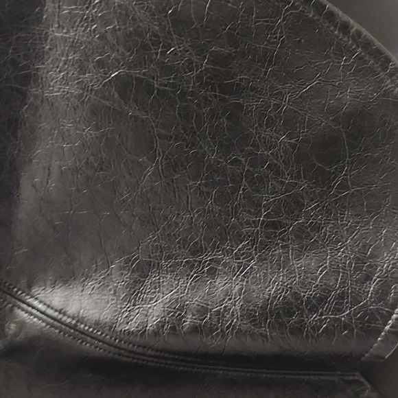 Social Tourist Faux Leather Scalloped Edge Mini Black NWT 00/w24 Ultra High Rise - Picture 8 of 9